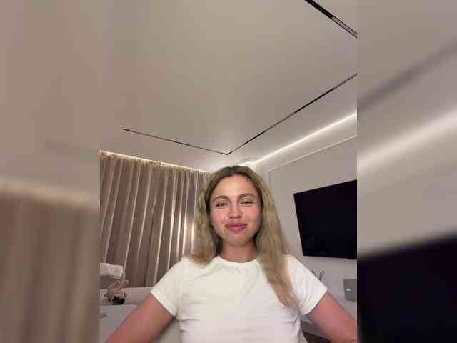 Nataliecroys webcam