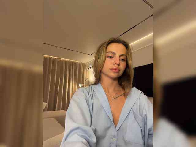 Nataliecroys webcam