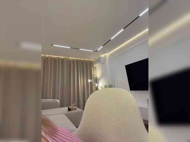 Nataliecroys webcam