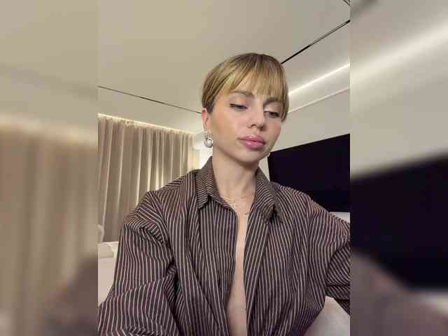 Nataliecroys webcam