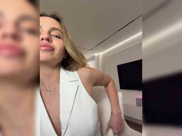 Nataliecroys webcam