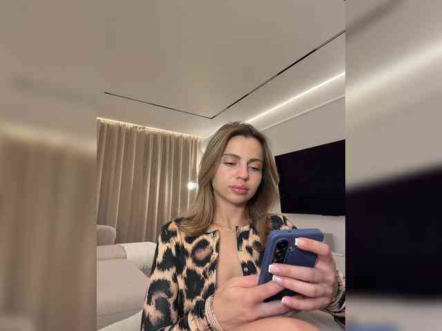 Nataliecroys webcam