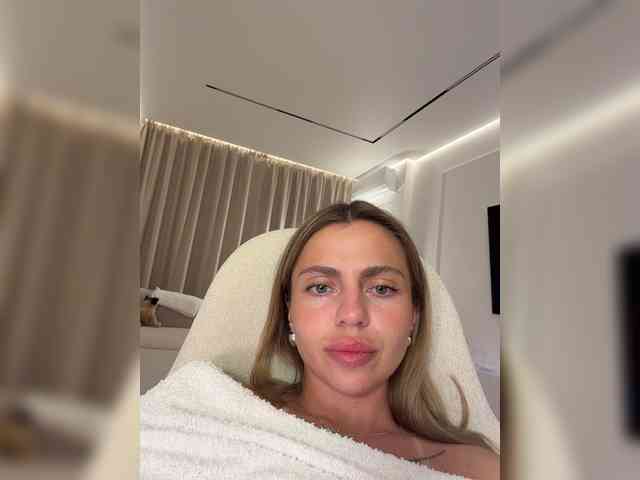 Nataliecroys webcam