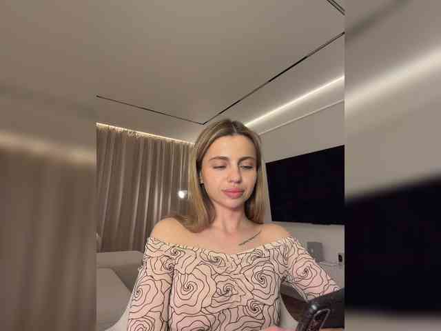 Nataliecroys webcam