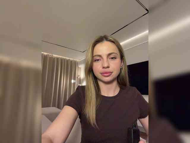 Nataliecroys webcam