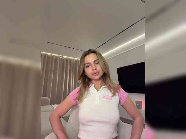 Nataliecroys webcam