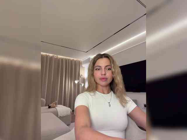 Nataliecroys webcam