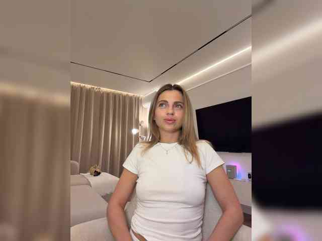 Nataliecroys webcam