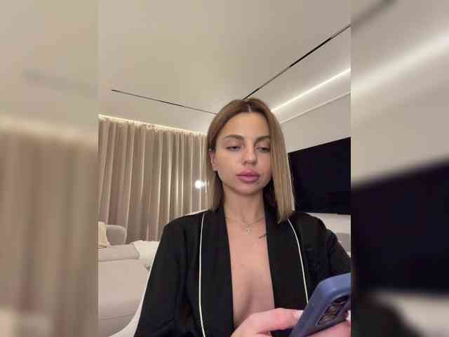 Nataliecroys webcam