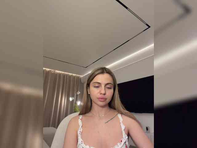 Nataliecroys webcam