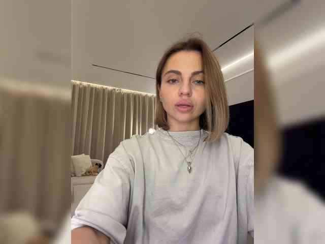 Nataliecroys webcam