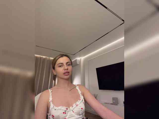 Nataliecroys webcam