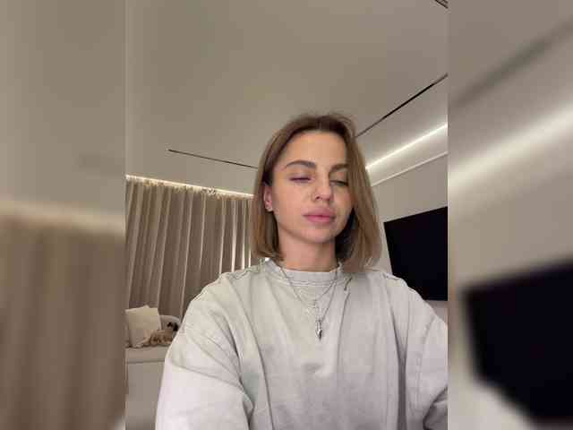 Nataliecroys webcam