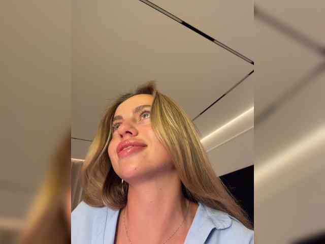 Nataliecroys webcam