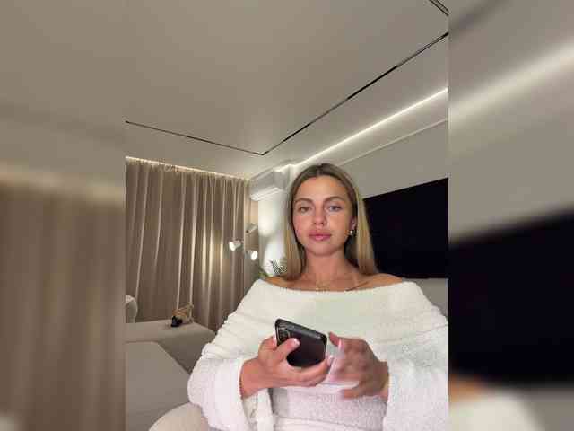 Nataliecroys webcam