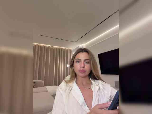 Nataliecroys webcam