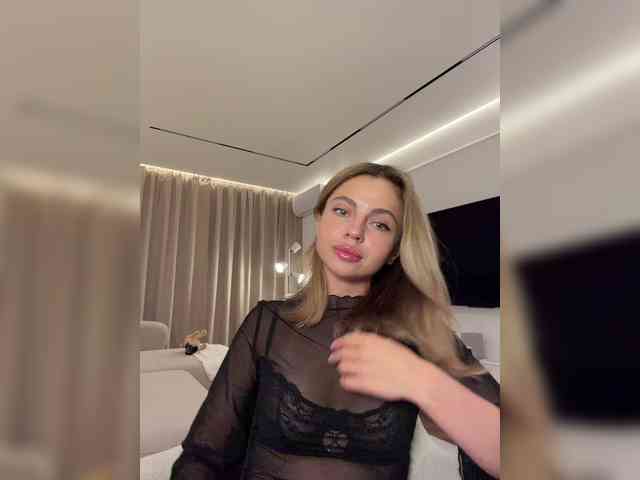 Nataliecroys webcam