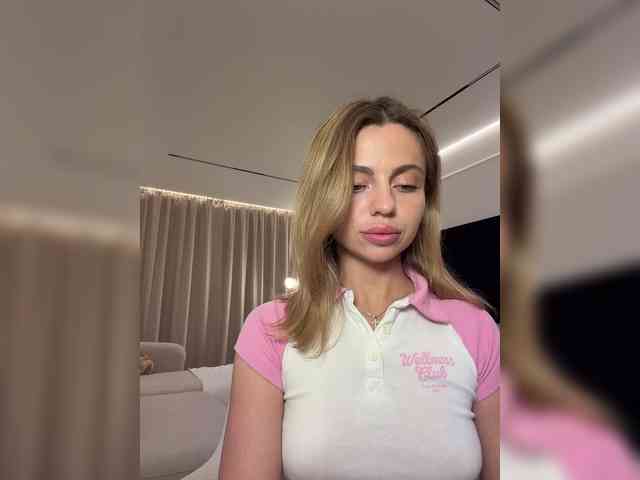Nataliecroys webcam