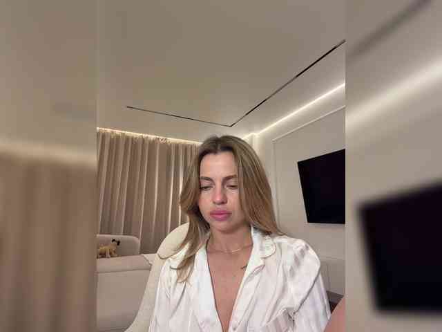 Nataliecroys webcam