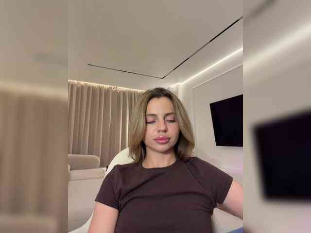 Nataliecroys webcam