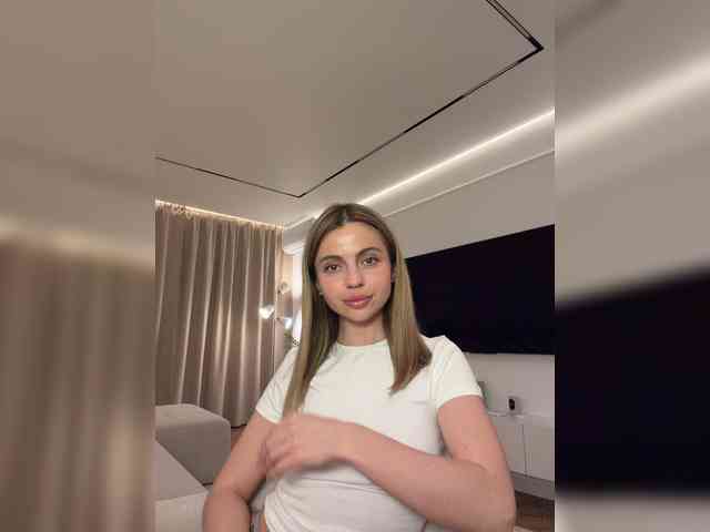Nataliecroys webcam