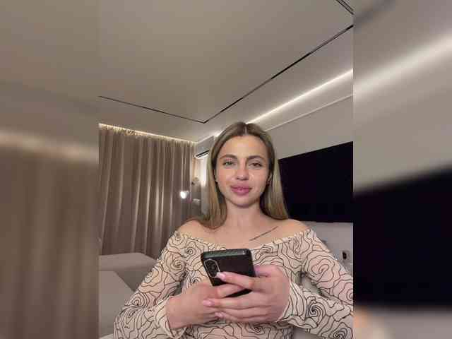 Nataliecroys webcam