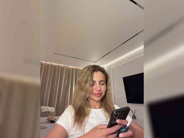 Nataliecroys webcam