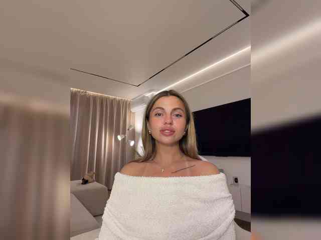 Nataliecroys webcam