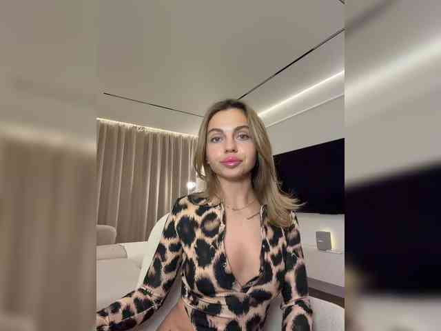 Nataliecroys webcam