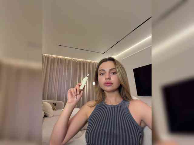 Nataliecroys webcam