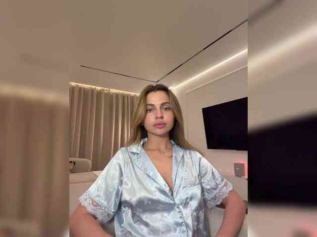 Nataliecroys webcam