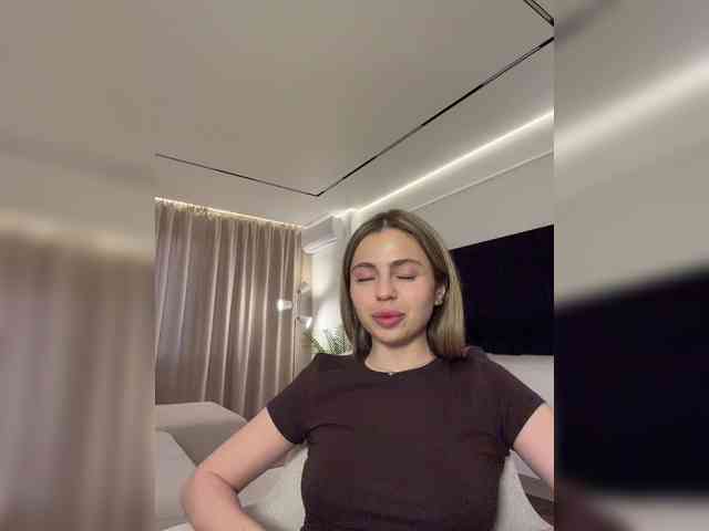 Nataliecroys webcam