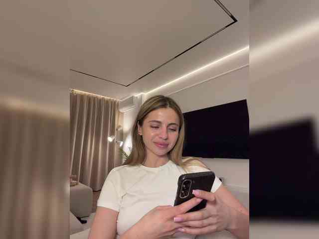Nataliecroys webcam