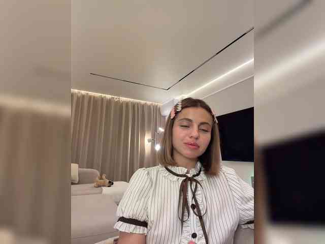 Nataliecroys webcam