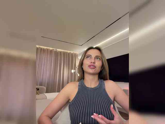 Nataliecroys webcam