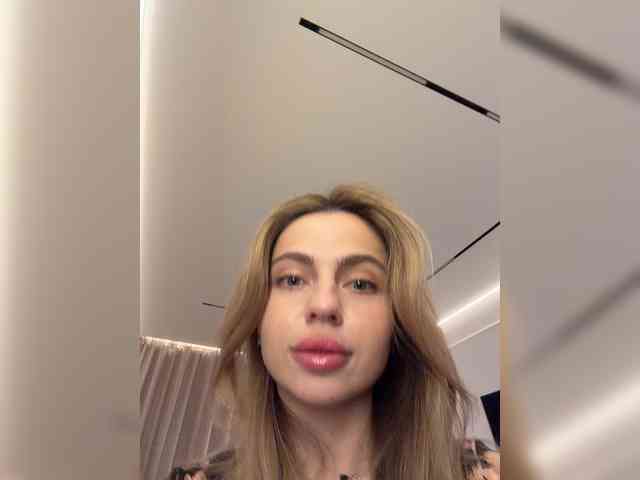 Nataliecroys webcam