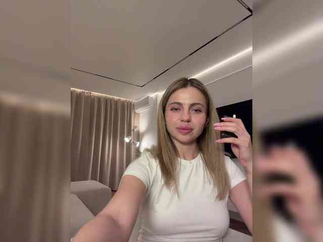 Nataliecroys webcam