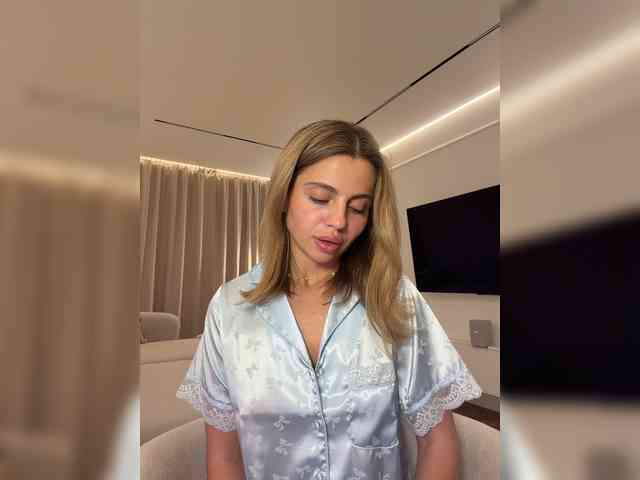 Nataliecroys webcam