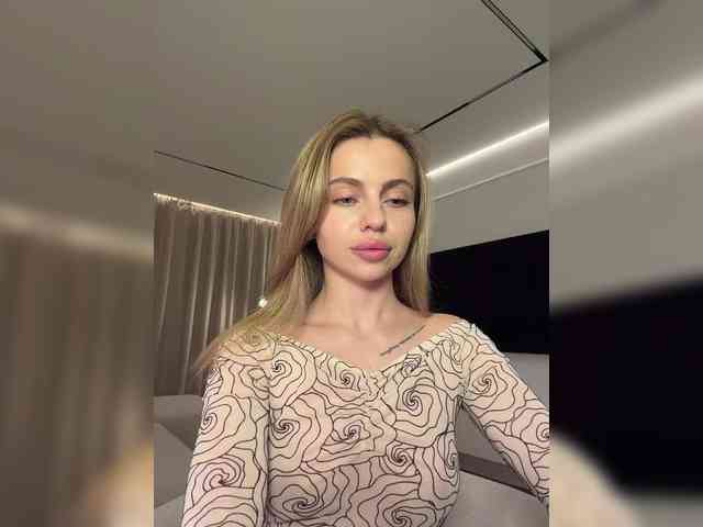 Nataliecroys webcam