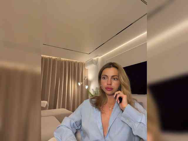 Nataliecroys webcam