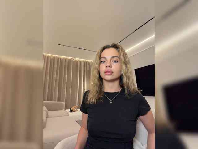 Nataliecroys webcam