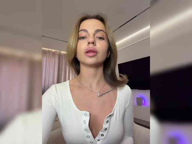 Nataliecroys webcam