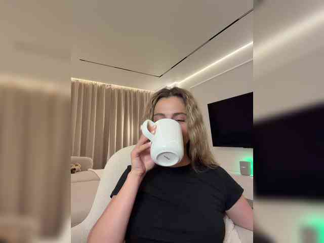 Nataliecroys webcam