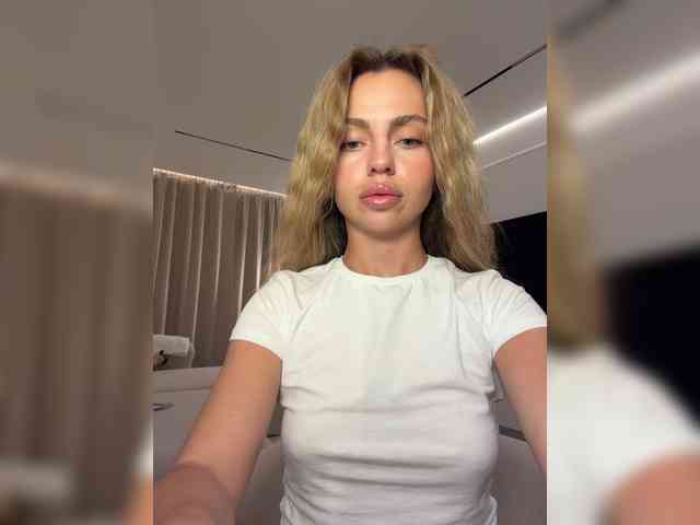 Nataliecroys webcam
