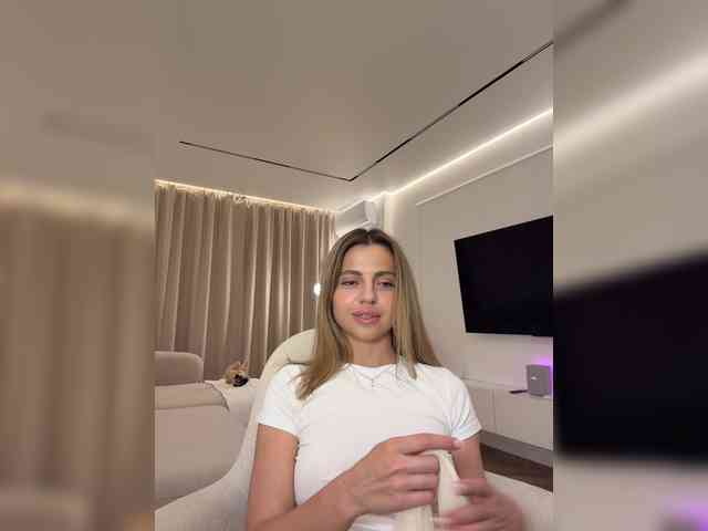 Nataliecroys webcam