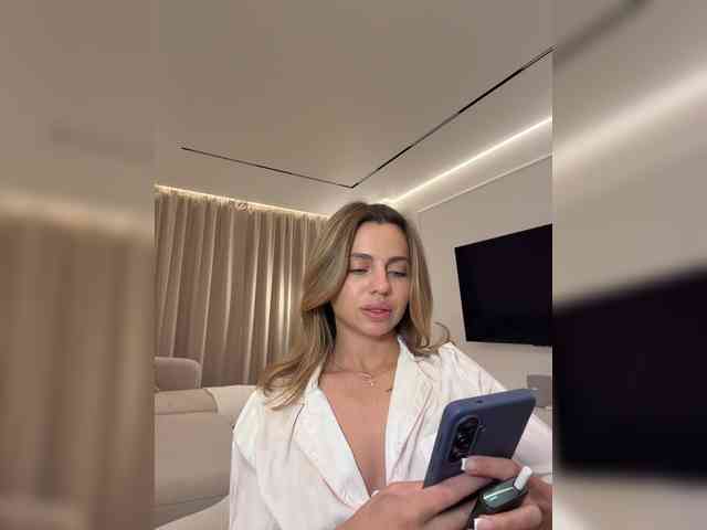 Nataliecroys webcam
