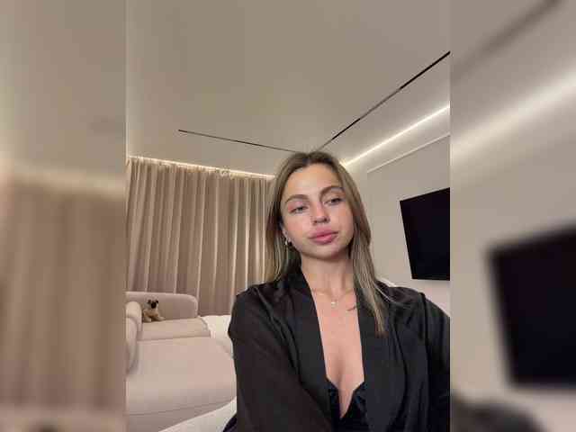 Nataliecroys webcam