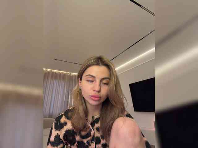 Nataliecroys webcam