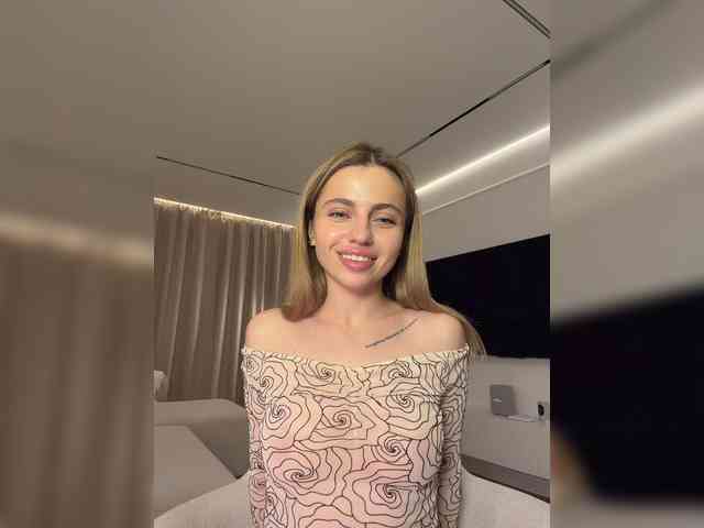 Nataliecroys webcam