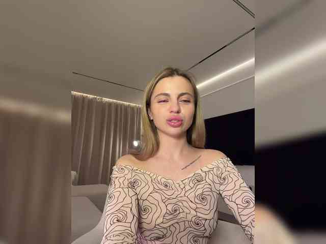 Nataliecroys webcam